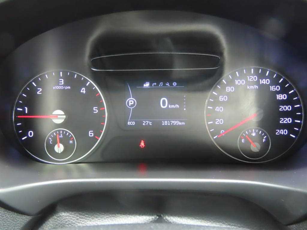 Kia Sorento — photo 10