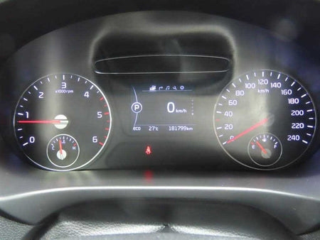 Kia Sorento — photo 10