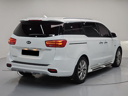 Kia Carnival — photo 04