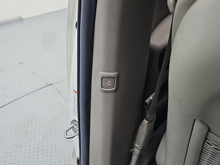 Kia Carnival — photo 14