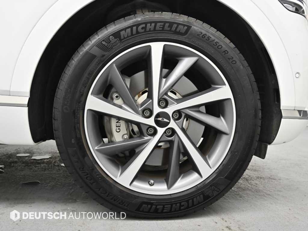 Genesis GV80 — photo 06