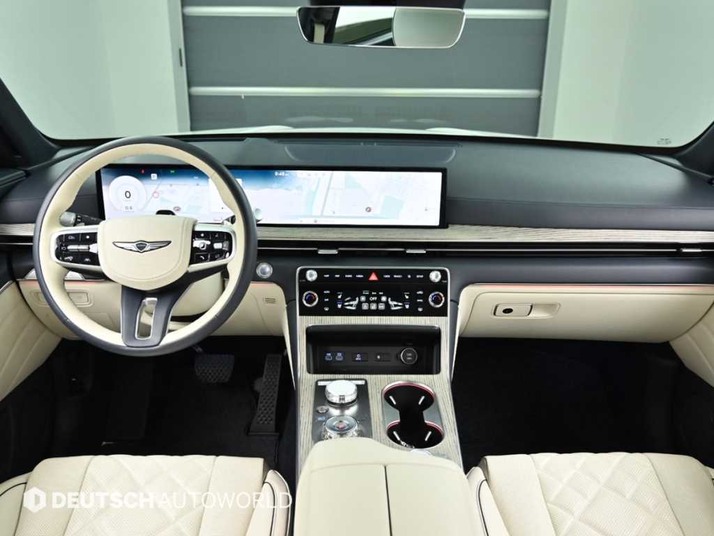Genesis GV80 — photo 08
