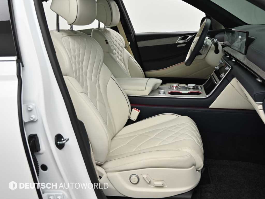 Genesis GV80 — photo 12