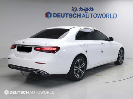 Mercedes-Benz E-Class — photo 02