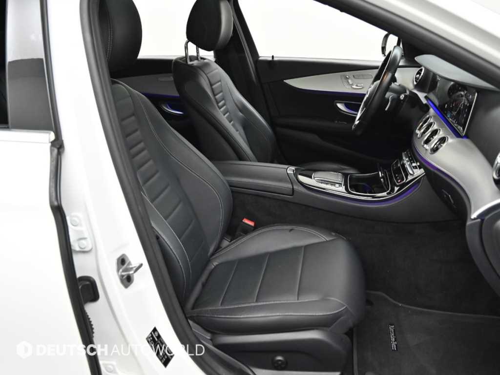 Mercedes-Benz E-Class — photo 10