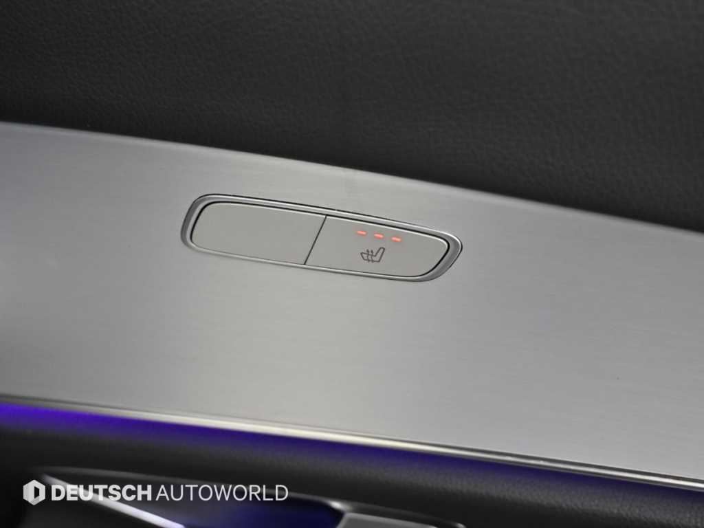 Mercedes-Benz E-Class — photo 16