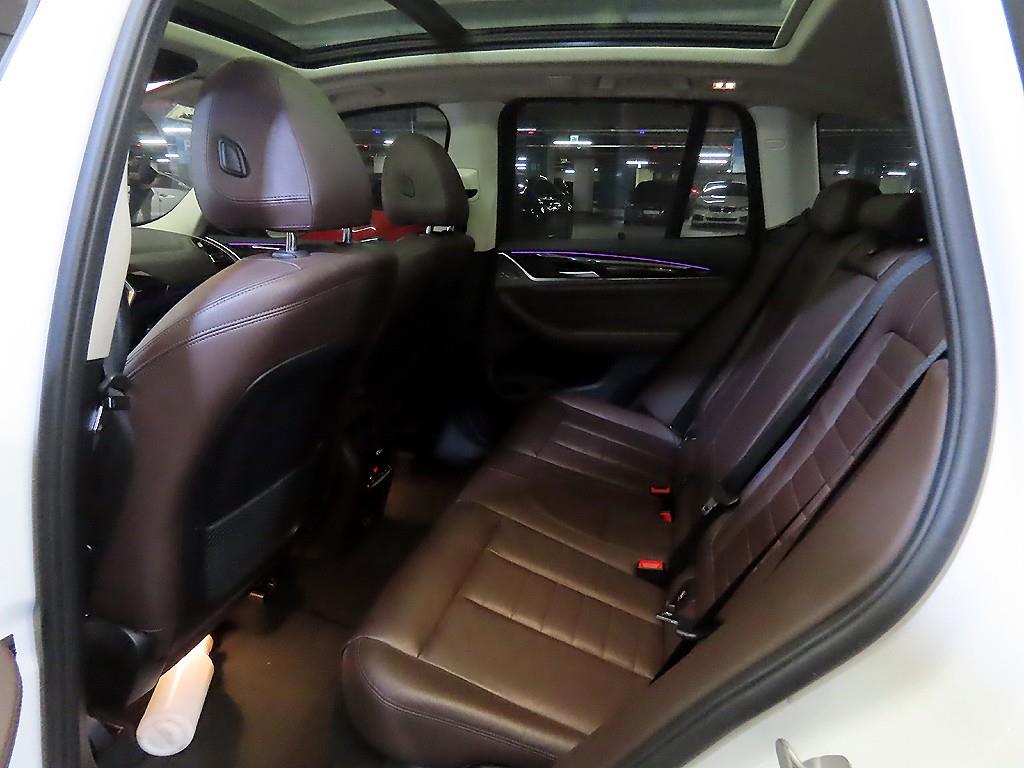 BMW X3 — photo 07