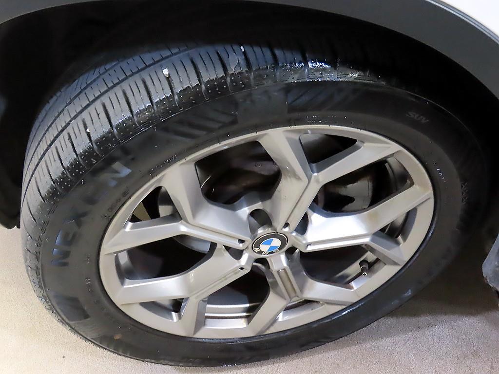 BMW X3 — photo 20