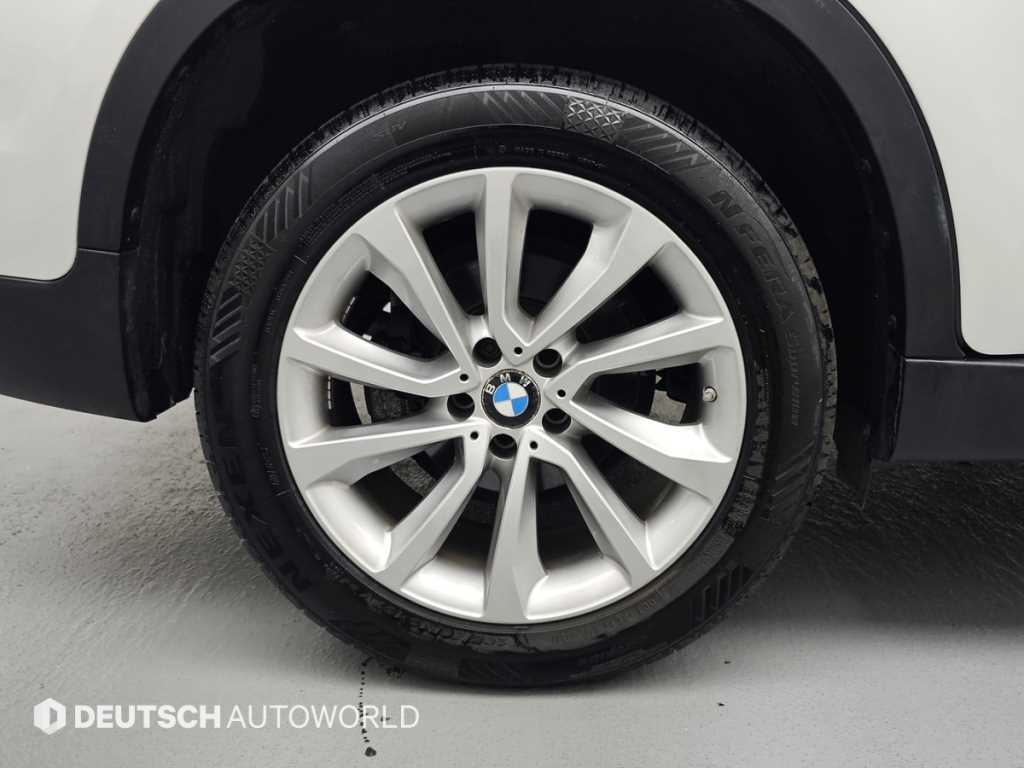 BMW X6 — photo 06