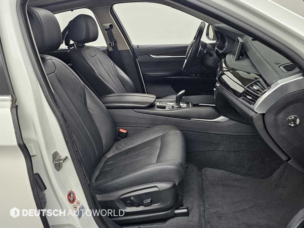 BMW X6 — photo 11