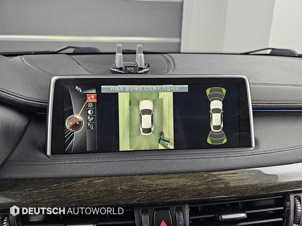 BMW X6 — photo 16