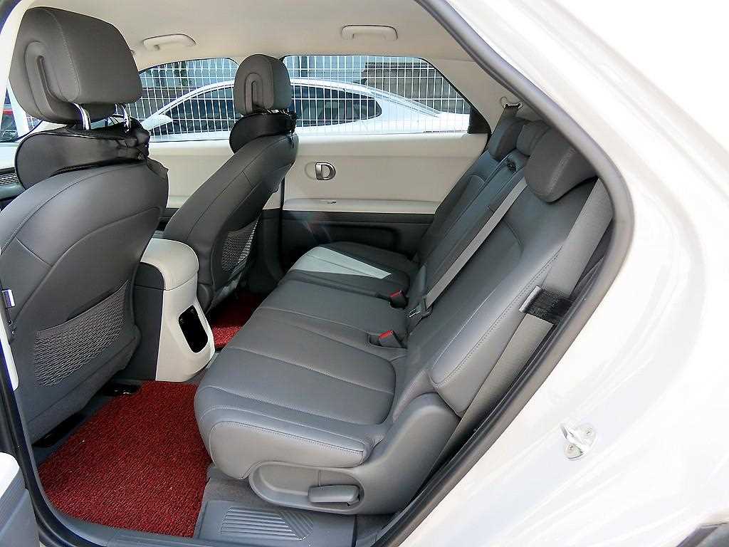 Hyundai Ioniq5 — photo 06