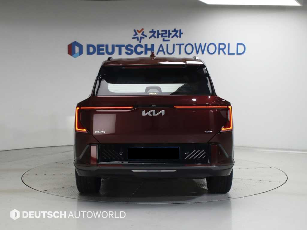 Kia EV5 — photo 04