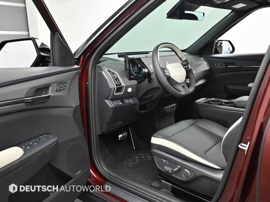 Kia EV5 — photo 11
