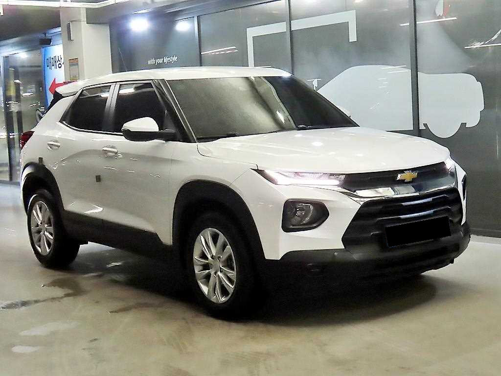 CHEVROLET Trailblazer — photo 01
