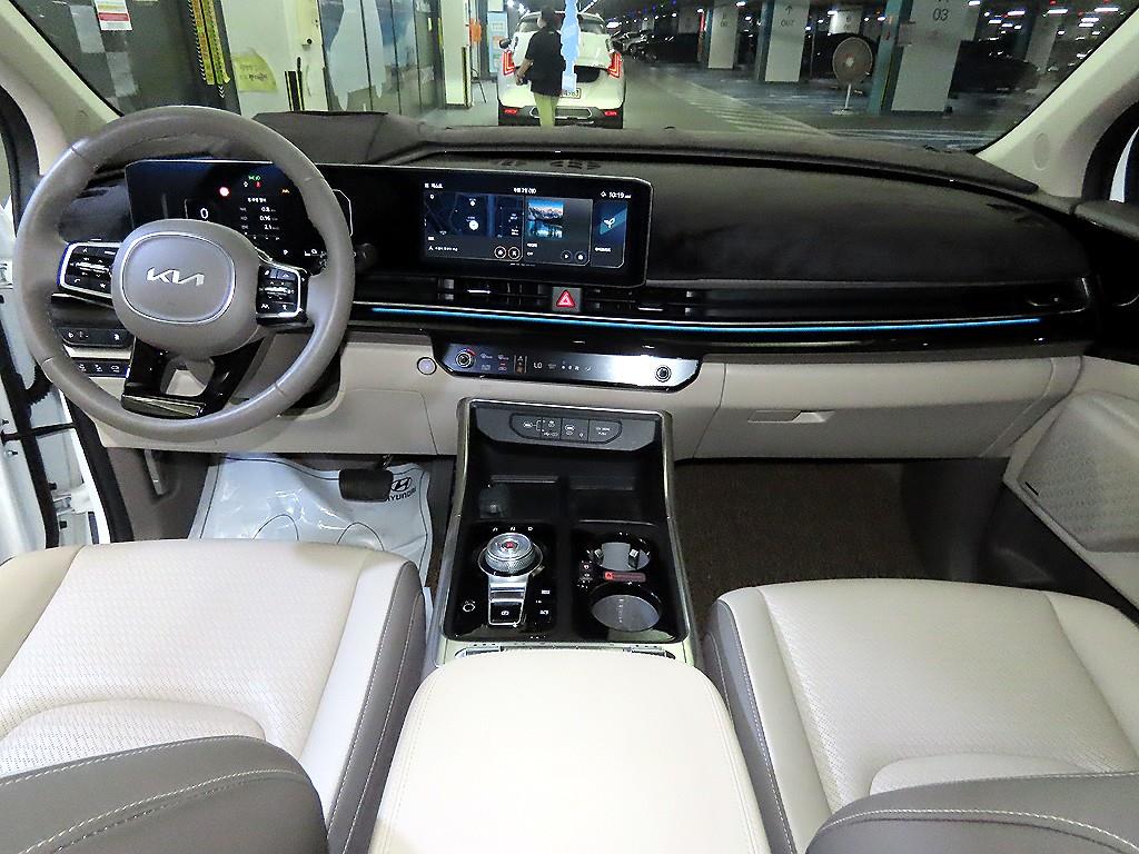 Kia Carnival — photo 10