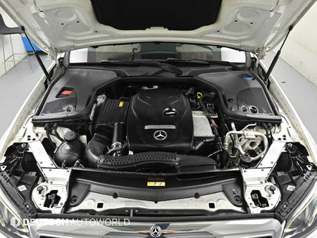 Mercedes-Benz E-Class — photo 06