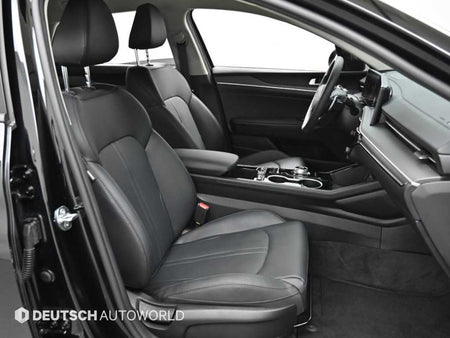 Kia K5 — photo 10