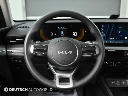 Kia K5 — photo 13