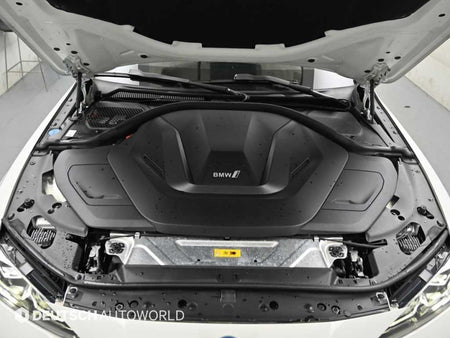 BMW i4 — photo 06