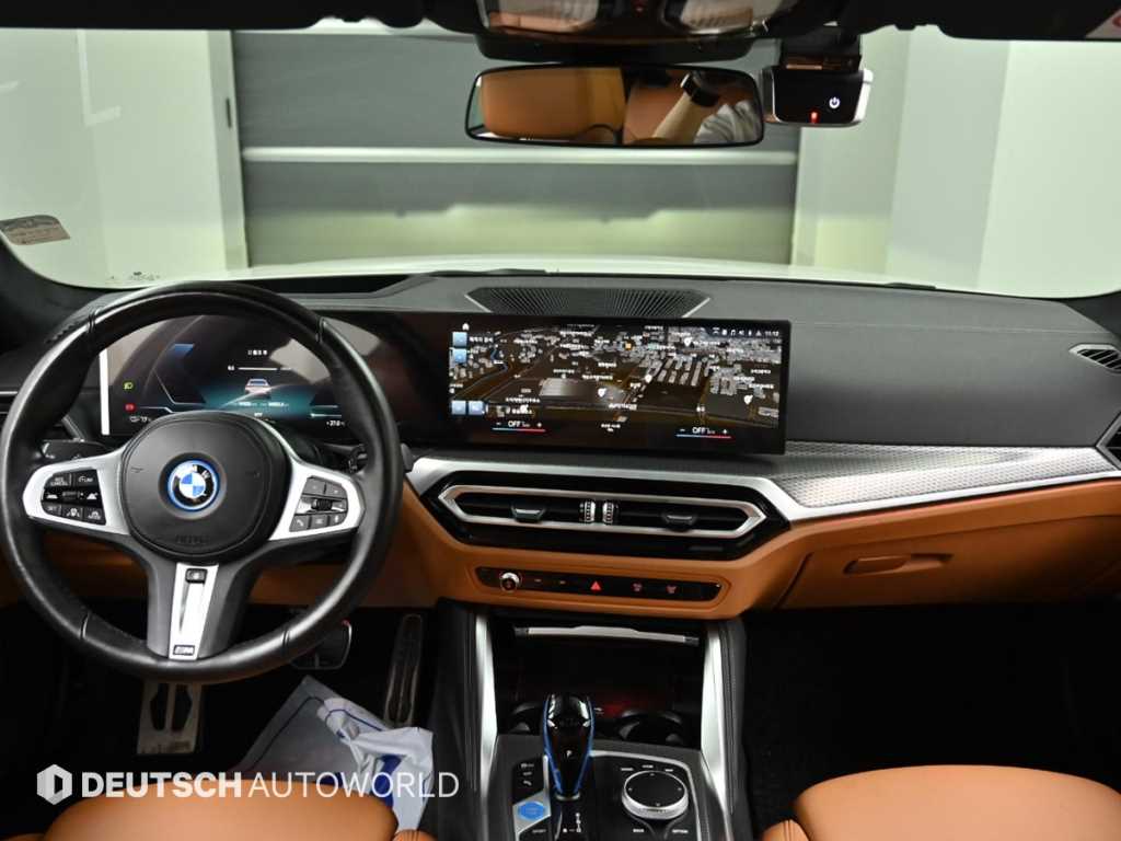 BMW i4 — photo 07