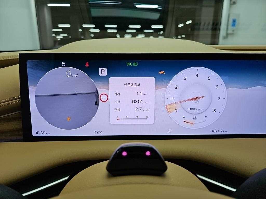 Genesis G80 — photo 07