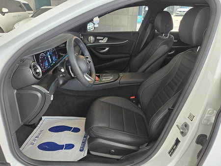 Mercedes-Benz E-Class — photo 05