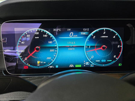 Mercedes-Benz E-Class — photo 08