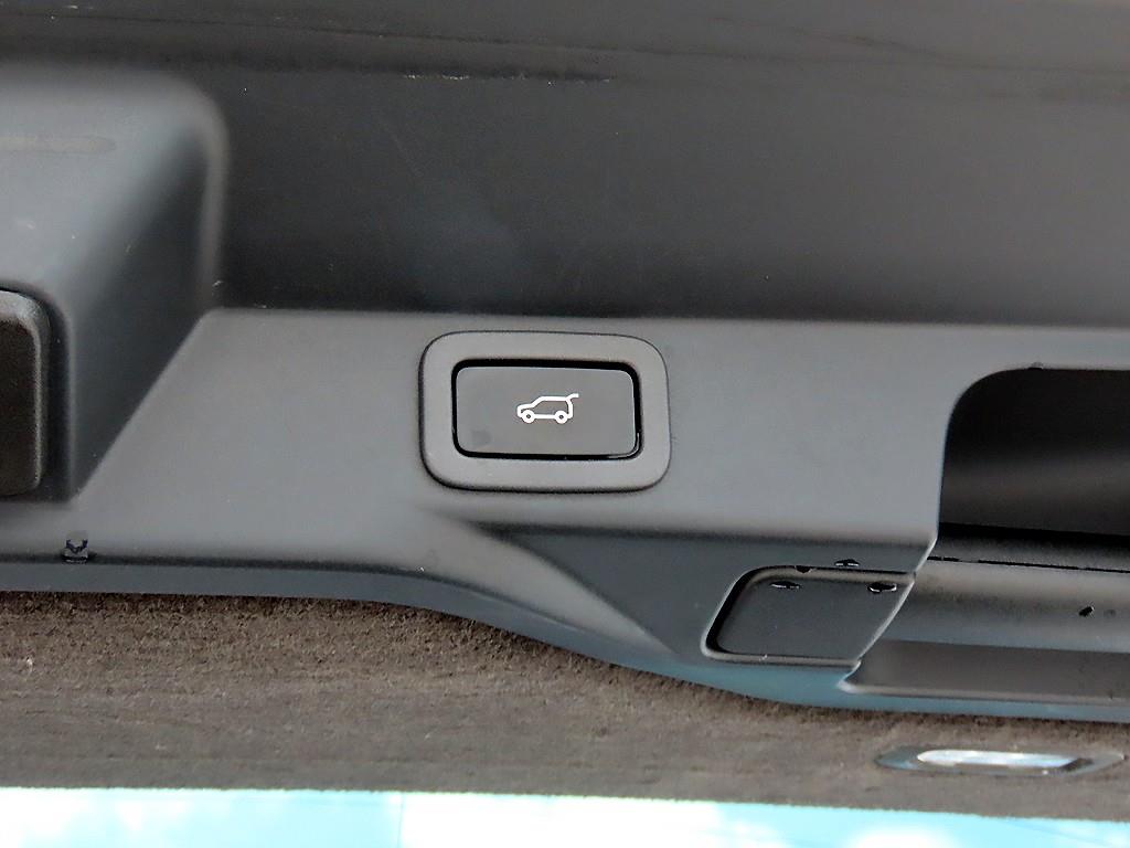 Land Rover Range Rover Sport — photo 16