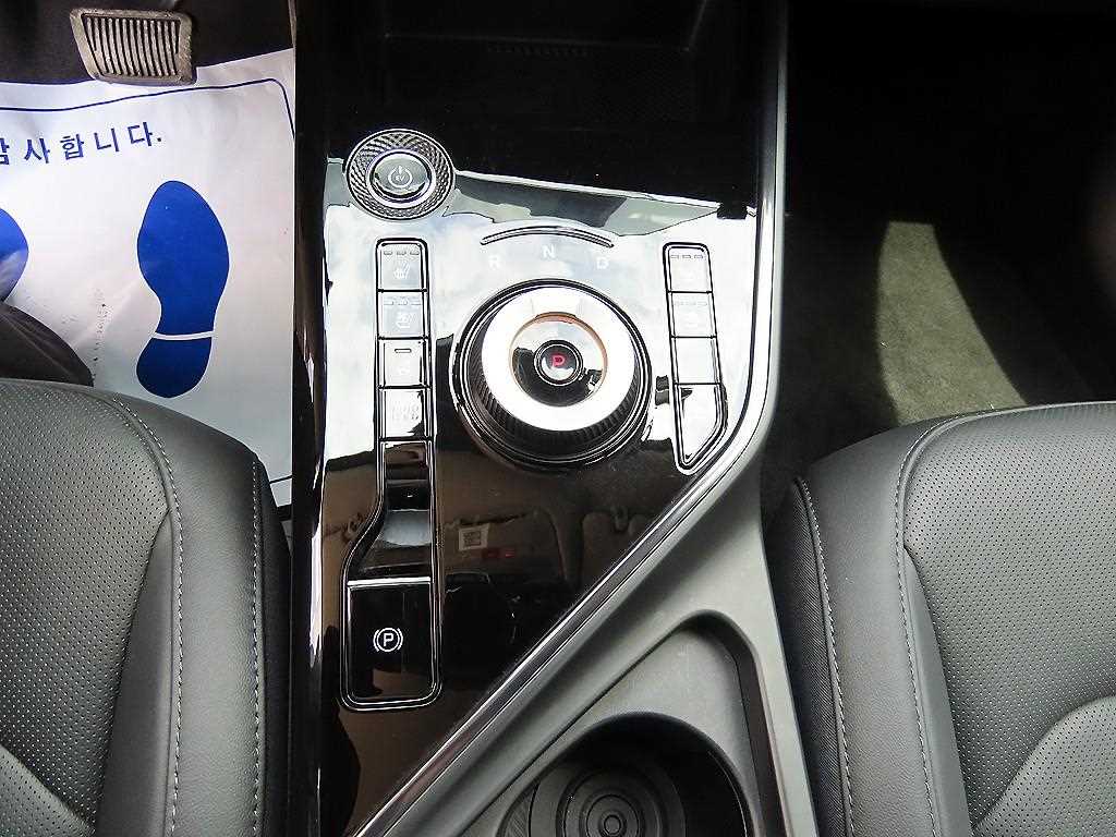 Kia Niro — photo 10