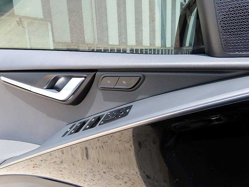 Kia Niro — photo 11