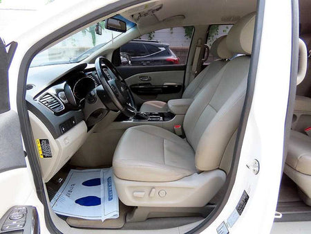 Kia Carnival — photo 04