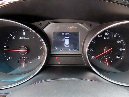 Kia Carnival — photo 09