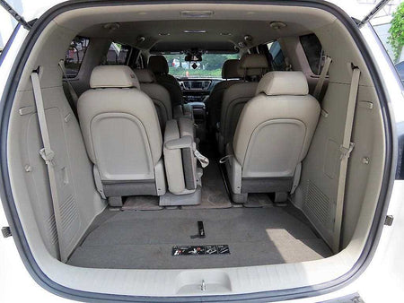 Kia Carnival — photo 16