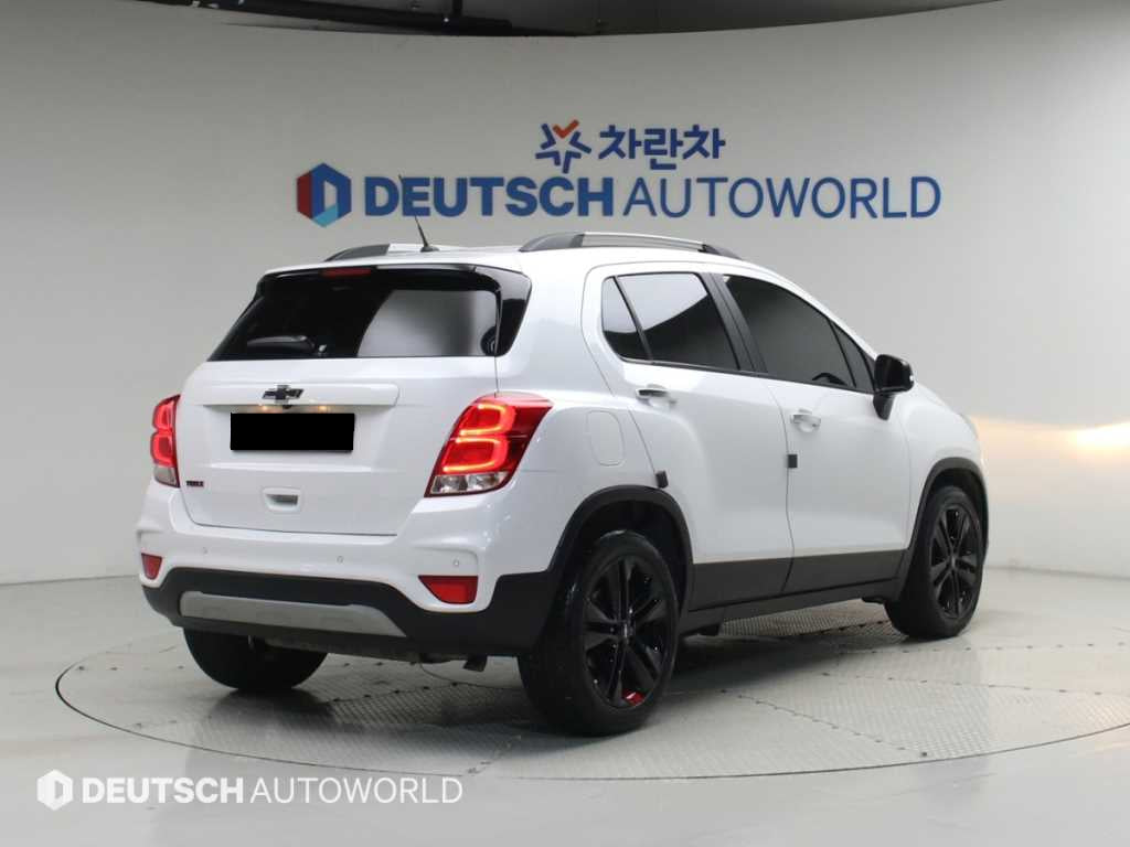 CHEVROLET Trax — photo 02