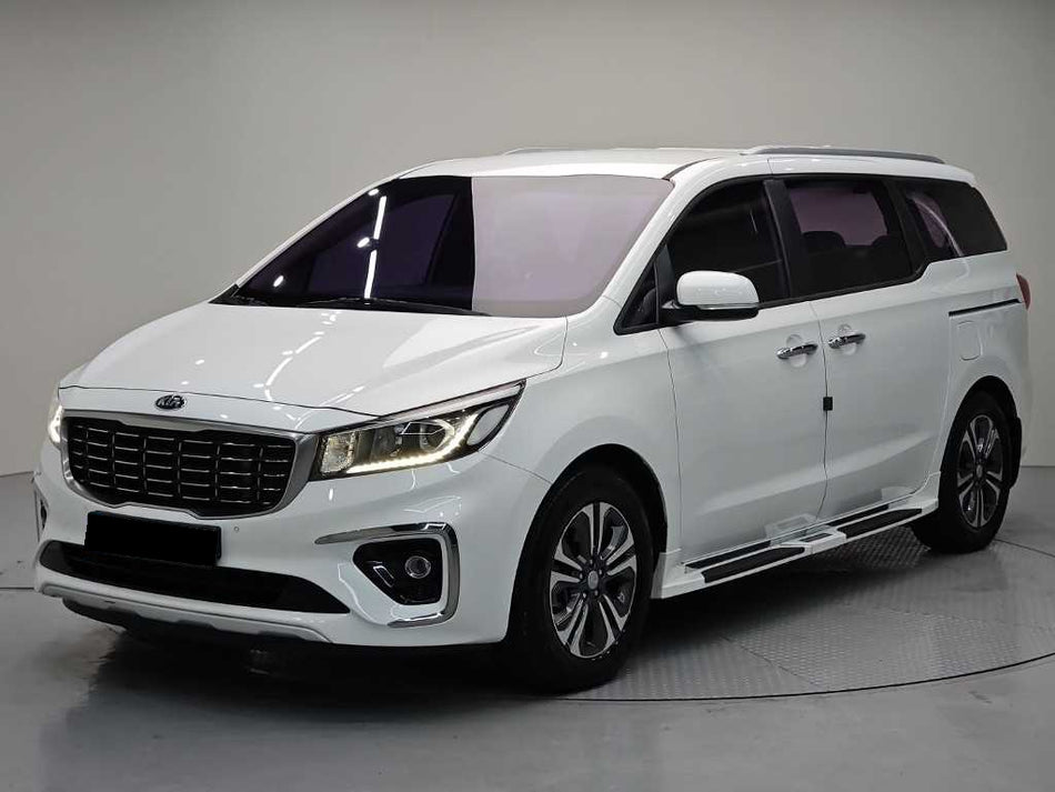 Kia Carnival — photo 01