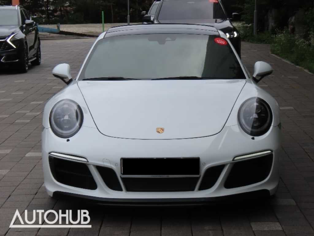 Porsche 911 — photo 01