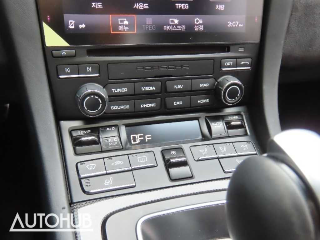 Porsche 911 — photo 09
