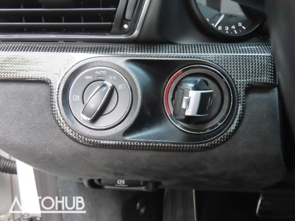 Porsche 911 — photo 14