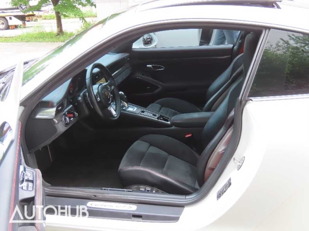 Porsche 911 — photo 15