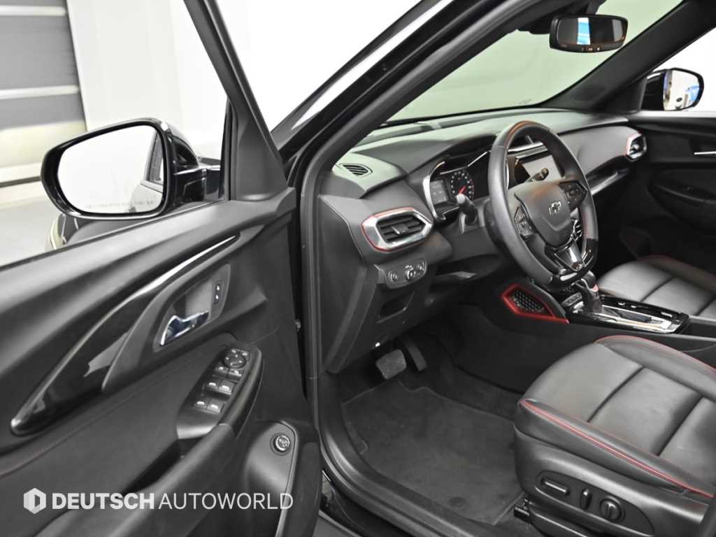 CHEVROLET Trailblazer — photo 11