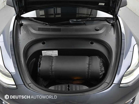Tesla Model 3 — photo 06