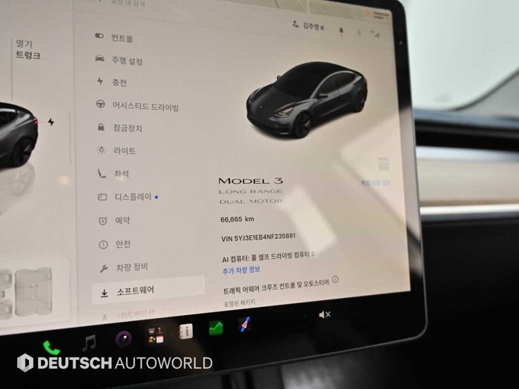 Tesla Model 3 — photo 08