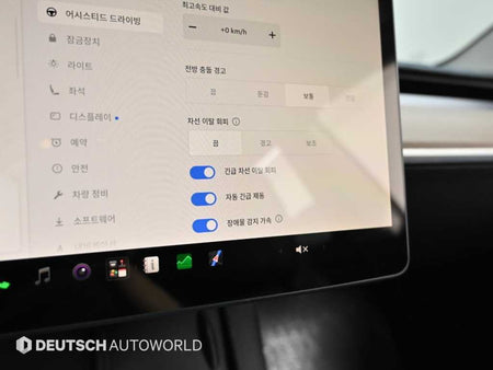 Tesla Model 3 — photo 17