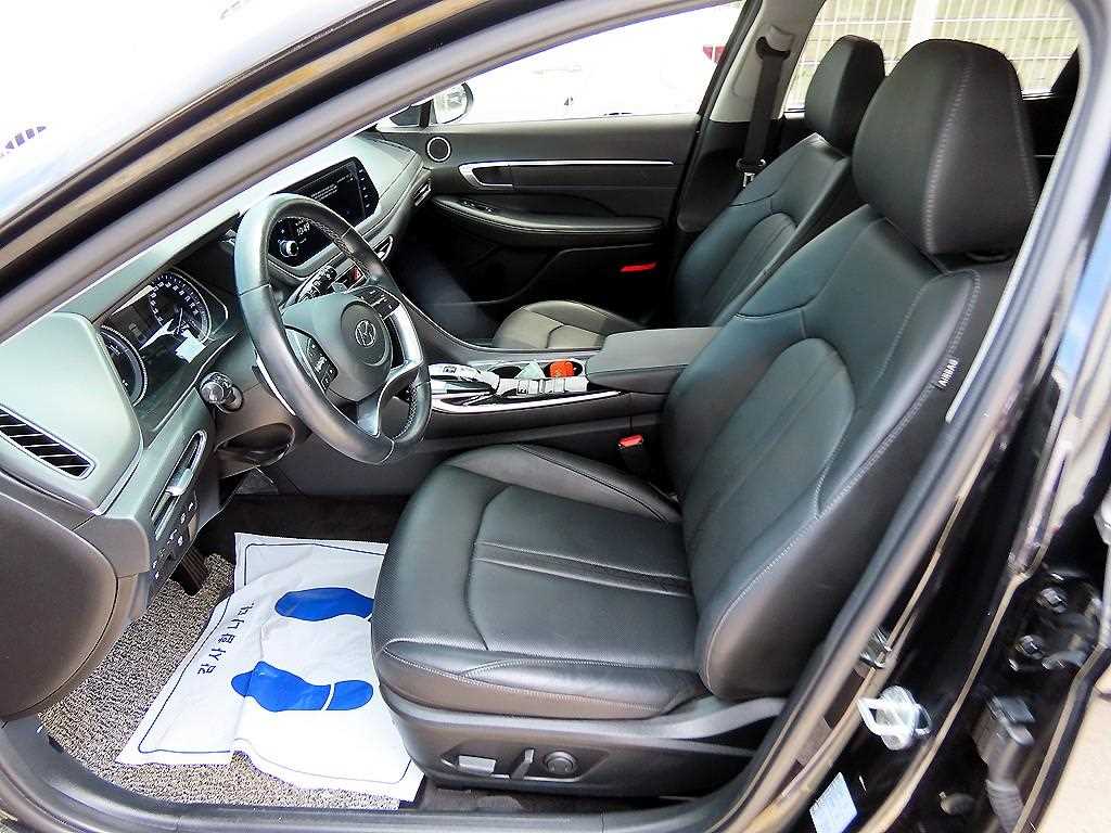 Hyundai Sonata — photo 05