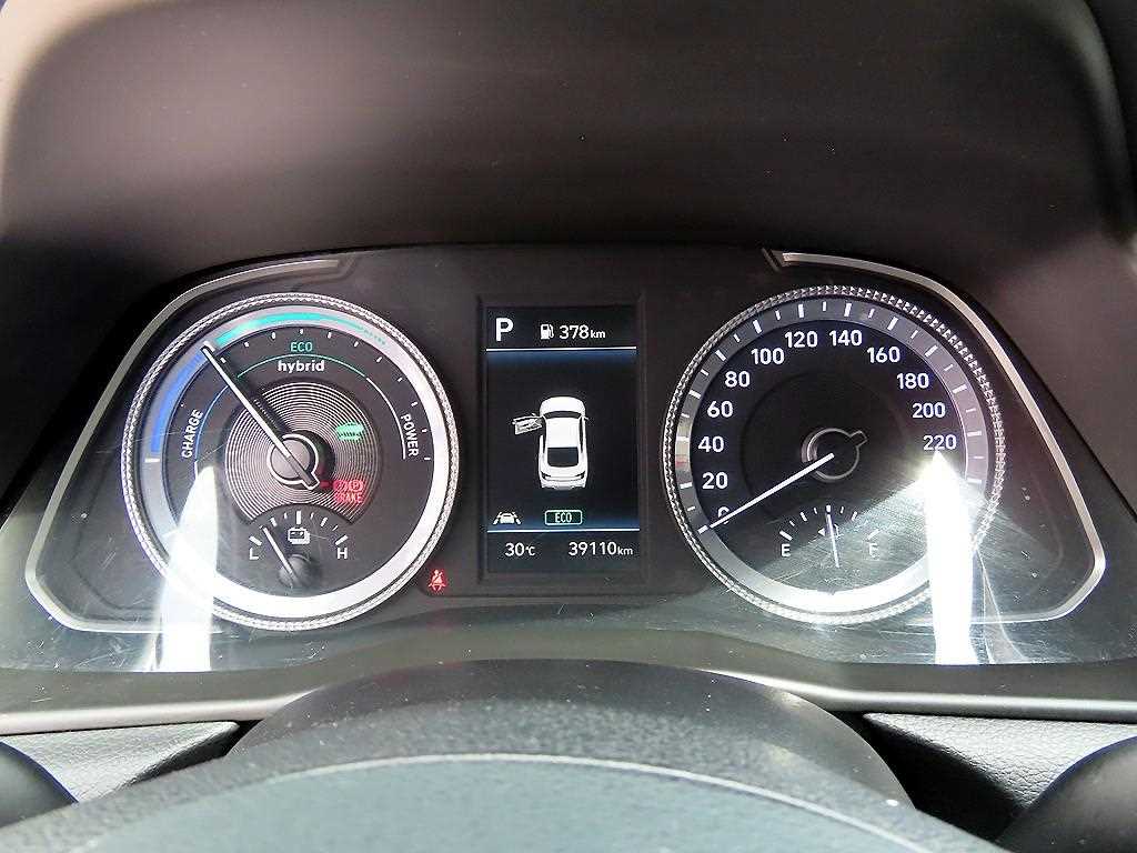 Hyundai Sonata — photo 09