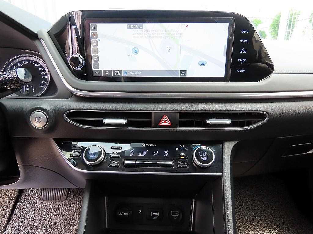 Hyundai Sonata — photo 13