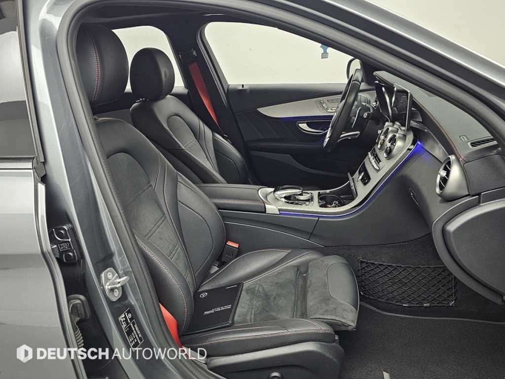 Mercedes-Benz C-Class — photo 10