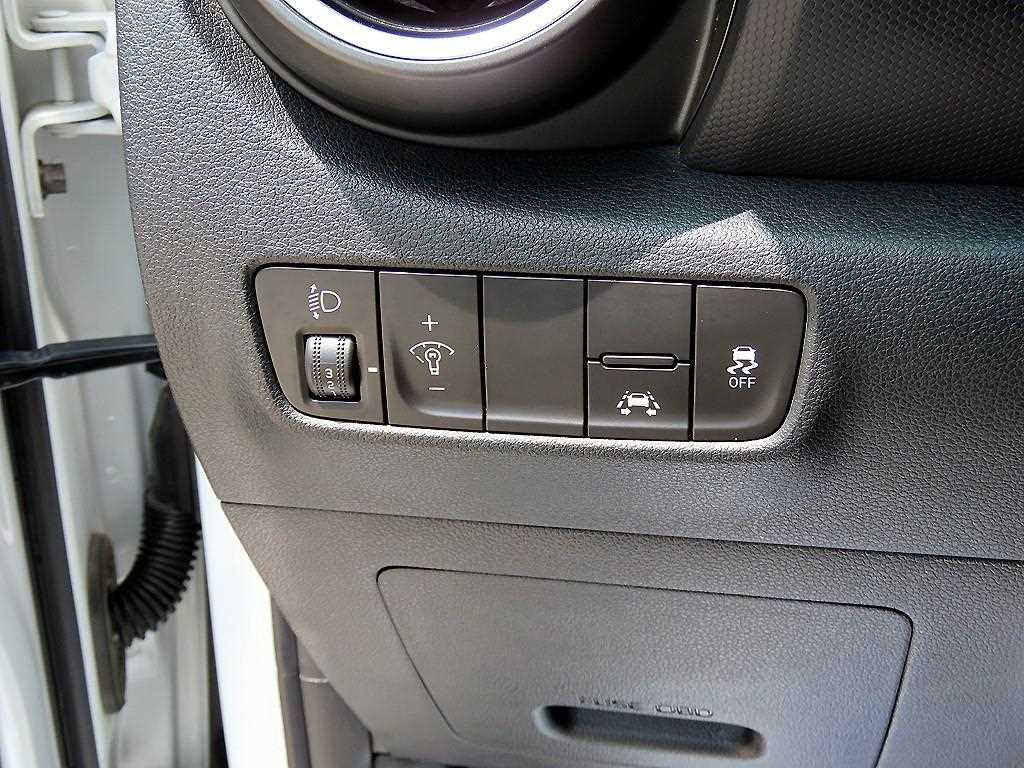 Hyundai Kona — photo 12