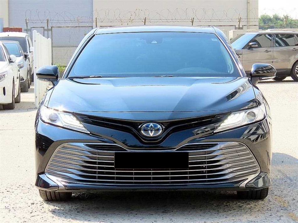 Toyota Camry — photo 01